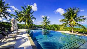 Villas et maisons de vacances avec piscine privée en espagne : Villanovo Location De Villa De Luxe Et De Charme