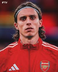 Breaking News 📰 : Sky Sports Italy, Fabrizio Romano[Via Instagram],Chris  Wheatley and Gianluca Di Marzio now report that Arsenal signing Calafiori  is 'as good as done' after reaching a breakthrough in talks