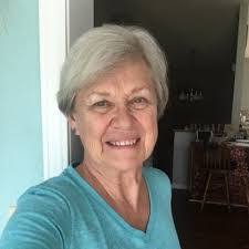 Sara Spatz's Instagram, Twitter & Facebook