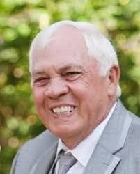 Jim Queen's Instagram, Twitter & Facebook