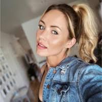 20+ "Jessi Scott" profiles