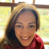 Doris Garzon's Instagram, Twitter & Facebook