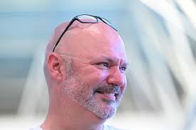 Que d'émotions coach 🥹 🙌🏻Après 451 matches en élite, 48 matches en Coupe  d'Europe et 19 saisons à la tête de l'équipe professionnelle, Alexandre  Donsimoni a fait ses adieux au public de