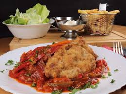 Schnitzel Mit Selbstgemachter Zigeunersauce Zigeunerschnitzel Rezept Hauptspeise Und Zigeunerschnitzel