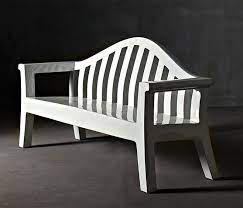 A Modern Classic The Serralunga Giulietta Bench Is A Contemporary Take On A Classical Gard Luxury Patio Furniture Outdoor Furniture Design Lounge Chair Outdoor