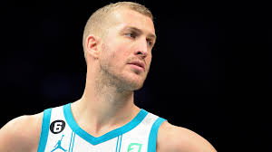 Hornets trade Mason Plumlee to Clippers for Reggie Jackson
