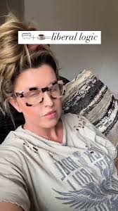 Michelle Cornwell (@cornwelm1)