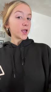 Zoe (LINK IN BIO😘) (@zoe_brookee)'s videos with original sound