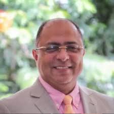 Dr. Erick Alberto Grullón Matos