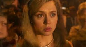 Iris Campbell's Instagram, Twitter & Facebook