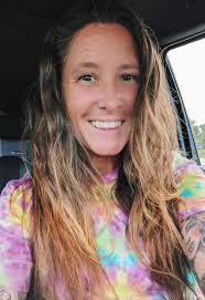 Hi families! My name is Ella, and I'm a full-time nanny for a wonderful  family in Brownsburg. I'll have some extra time