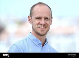 Albert Watts's Instagram, Twitter & Facebook