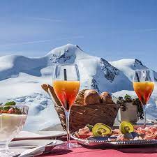 A propos de la pièce jointe. Tirols Hochstes Kaffeehaus Cafe 3 440 Pitztal
