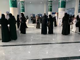 152 отметок «нравится», 163 комментариев — الكليات التقنية العالمية (@itc_ksa) в instagram: Ø¹Ù„Ù‰ Ù‡Ø§Ù…Ø´ Ù…Ø¹Ø±Ø¶ Ø§Ù„ØªÙˆØ¸ÙŠÙ Ø¨ØºØ±ÙØ© Ø¬Ø¯Ø© Ø®Ø±ÙŠØ¬Ø§Øª Ø§Ù„ÙƒÙ„ÙŠØ© Ø§Ù„ØªÙ‚Ù†ÙŠØ© Ø§Ù„Ø¹Ø§Ù„Ù…ÙŠØ© ÙŠØªÙ†Ø§ÙØ³Ù† Ø¹Ù„Ù‰ 700 ÙØ±ØµØ© ÙˆØ¸ÙŠÙÙŠØ© ØµØ­ÙŠÙØ© Ù„Ù„ØªÙˆ Ø§Ù„Ø¥Ù„ÙƒØªØ±ÙˆÙ†ÙŠØ©
