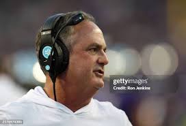 109,061 Ron Field Photos & High Res Pictures