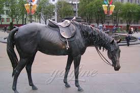 We offer many different custom options on our life size and monumental horse bronzes. Customized Outdoor Bronze Horse Statues Sculptures Indoor Bronze Horse Figurines In Various Sizes