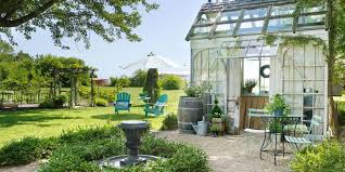 3 Cabanes De Jardin Qui Font Rever Et 6 Conseils Pour Creer La Votre Cabane Jardin Jardin Couvert Jardins