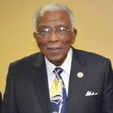 Darryl Holmes's Instagram, Twitter & Facebook