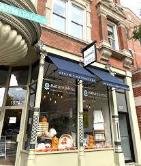 This is a review for mattresses in chicago, il: Natural Organic Mattress Store In Chicago Chicago Illinois Naturepedic