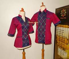 Di zaman modern ini kain tenun endek bali telah mengalami revolusi dari waktu kewaktu, banyak sekali. Suwari Loka Endek Ready Stock Kemeja Cowok Saja Baju Endek Kombinasi Dengan Lapis Harga Bersahabat Bisa Chat Untuk Info Harga Kami Menerima Penjahitan Busana Endek Seragam