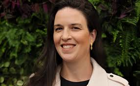 Roberta Hall deixa IBM depois de 27 anos