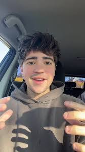 Sasha Carney's Instagram, Twitter & Facebook