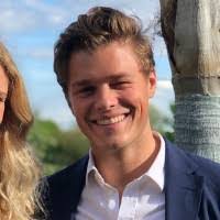 Daniel Bredberg's Instagram, Twitter & Facebook