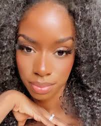 Sisters that mask together stay together ❤️ @clnanddrty Tumeric & Carrot  Glow Mask our favorite ✨✨ Use Code FLO20 at checkout to receive 20% off  your...