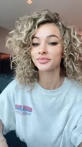 Lola Wood's Instagram, Twitter & Facebook