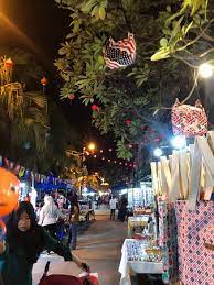 Masa tinggal di johor bahru sengaja saya perpanjang sehari lagi, karena ingin mengeksplor lebih jauh kota ini. Pasar Malam Johor Bahru Restaurant Reviews Photos Tripadvisor