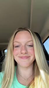 Avery Dickerson (@aveldickerson)