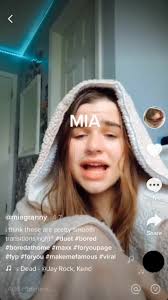 love is in the air 💖💖💖 someone requested these two again!@miagranny  @cody.haddad