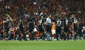 Daha önce fenerbahçe'den beşiktaş'a transfer olan gökhan gönül için şimdi de galatasaray'a gideceği iddia edildi. Gokhan Gonul Den Gundem Yaratan Bulent Yildirim Tepkisi Fotomac