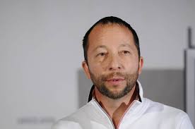 DJ BoBo, der Schweizer Popmusiker, Sänger, Tänzer, Komponist und  Musikproduzent posiert am