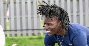 Makabu top 10 in country after helping Centennial to Twin City win