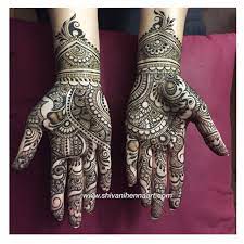 Just Completed Karwachauth Henna Design For Shalu Singh Henna With Style And Passion For The Booking Q Henna Designs Hand Mehndi Art Designs Henna Designs