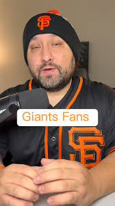 You've seen celebrities react to social media posts, now it's the  #SFGiants' turn 📲