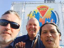 Nu är Kakelugnspannan i Parma och roddar David när han tävlar i Världs  mästerskapen i pizza bakning. Hittade lite fräcka vedugnar också.