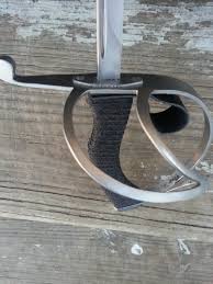 Three Bar Sabre Hilt — Trovare Di Spada