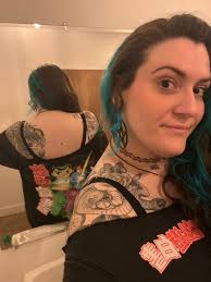 Ladies who lost 90+ lbs with thigh tattoos?