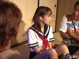 及川奈央がマイクロビキニ、メイド服、セーラー服でSEXする公式無修正写真47枚 - 無修正セックス写真