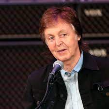 Paul also made several movies and tv shows that help him to increase his net worth. Paul Mccartney In Hannover Ex Beatle Spielt 2020 Einziges Deutschland Konzert Niedersachsen