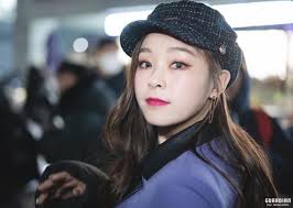 A place for insomnias to discover or be updated with. Model Gahyeon Dreamcatcher