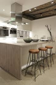 Industrial Style Barhocker Aus Metall Und Leder Barhocker Kuche Kuchen Planung Barhocker Metall