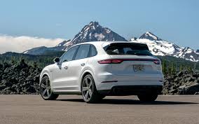 Porsche cayenne turbo s e hybrid 680 hp vs lamborghini urus 650 hp top speed winner is like on the video previous video. Comparison Lamborghini Urus 2018 Vs Porsche Cayenne Turbo S E Hybrid 2020 Suv Drive
