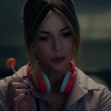 "On m'engage souvent pour des rôles loufoques" : qui est Thomas Scimeca, le  nouveau commandant dans "HPI" ?