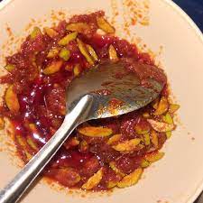Sambal asal minangkabau yang dibuat dengan cara mengulek cabai dengan bawang, tomat sambal yang umum ditemukan di indonesia. Resepi Sambal Petai Udang Kering Mudah Dan Sedap