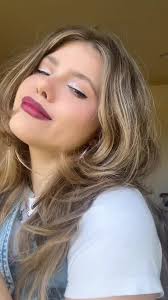 she gets it 🤷🏼‍♀️