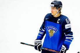 See more of hokejista on facebook. Znamy Finsky Hokejista V Slzach Jeho Dcerka Sa Narodila Bez Pulzu