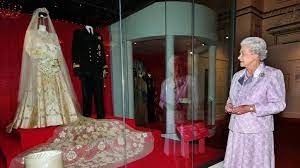 We did not find results for: Dieses Geschenk Machte Prinz Philip Der Queen Zur Hochzeit Promiflash De